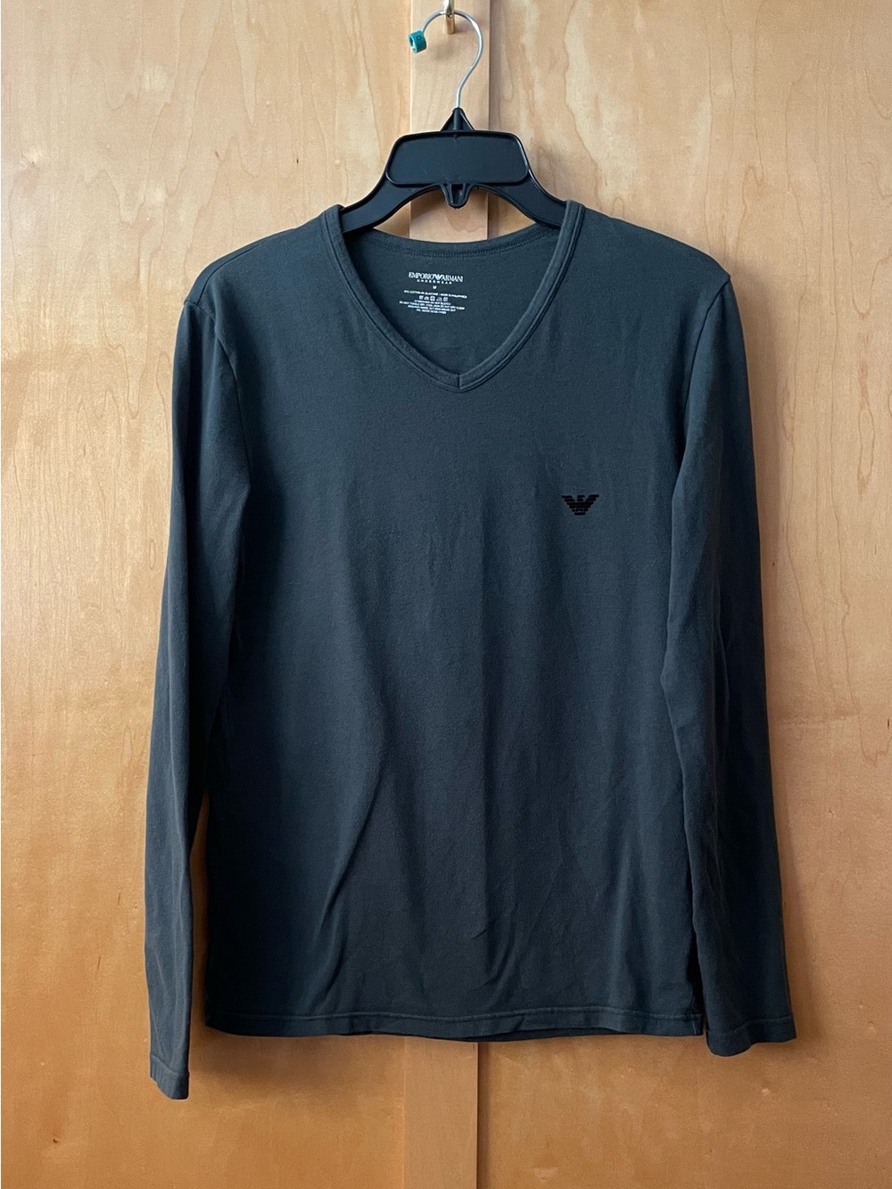 Emporio Armani Underwear Men's Long-Sleeve V‑Neck Shirt — Charcoal Black